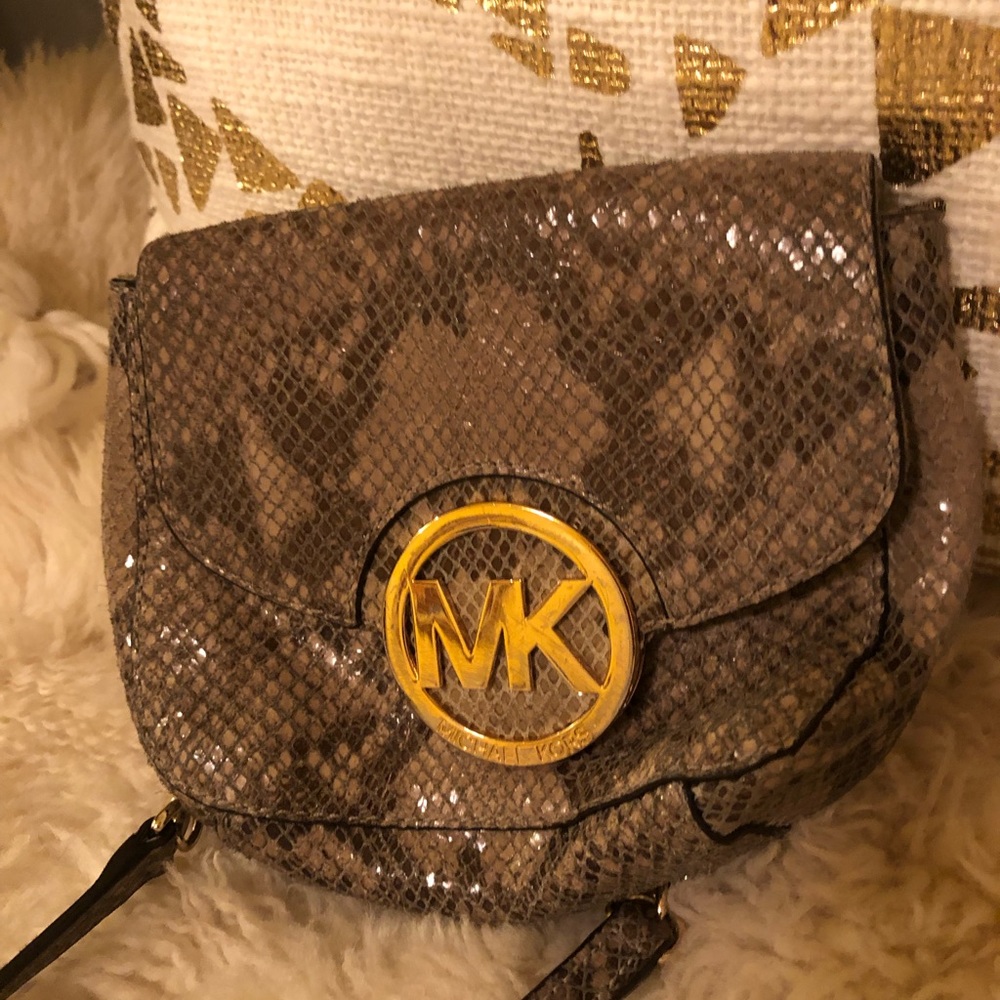Mini crossbody